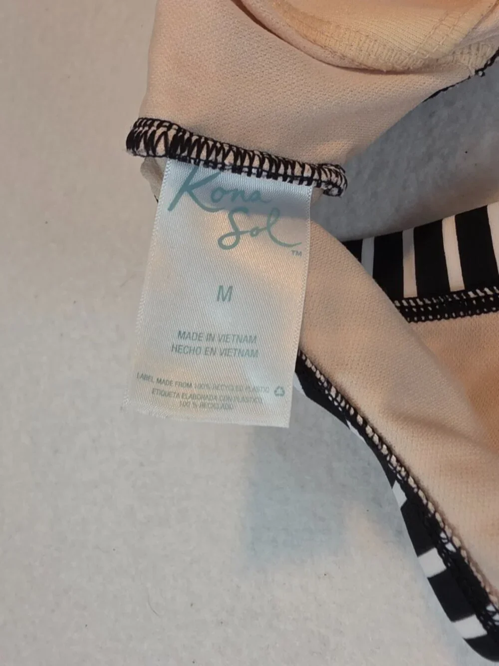 Kona Sol Black White Striped Bikini Top Size M Underwire Swimwear